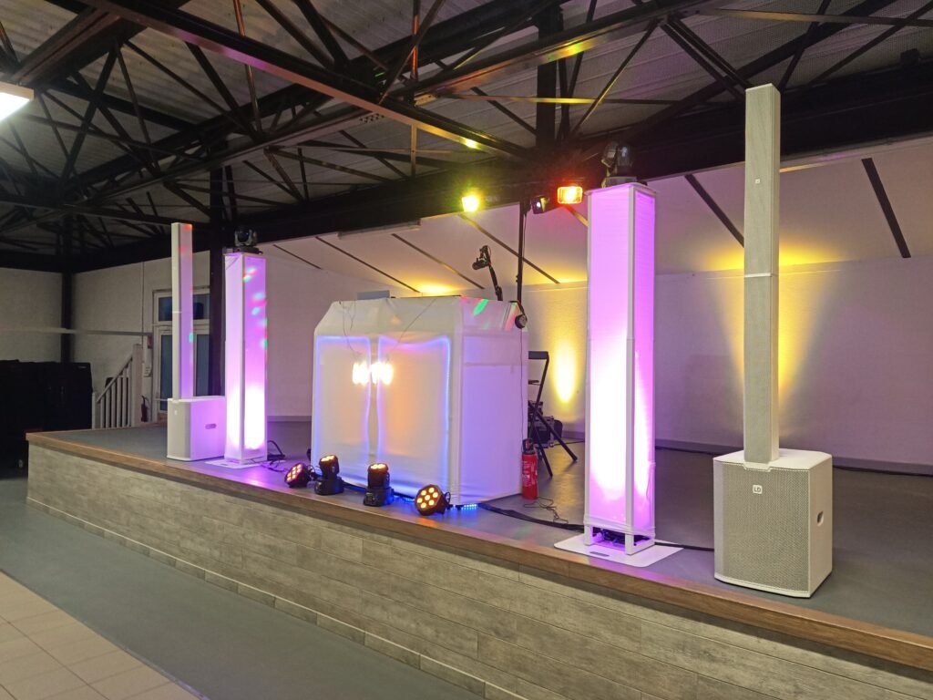 Installation sono 150 personnes