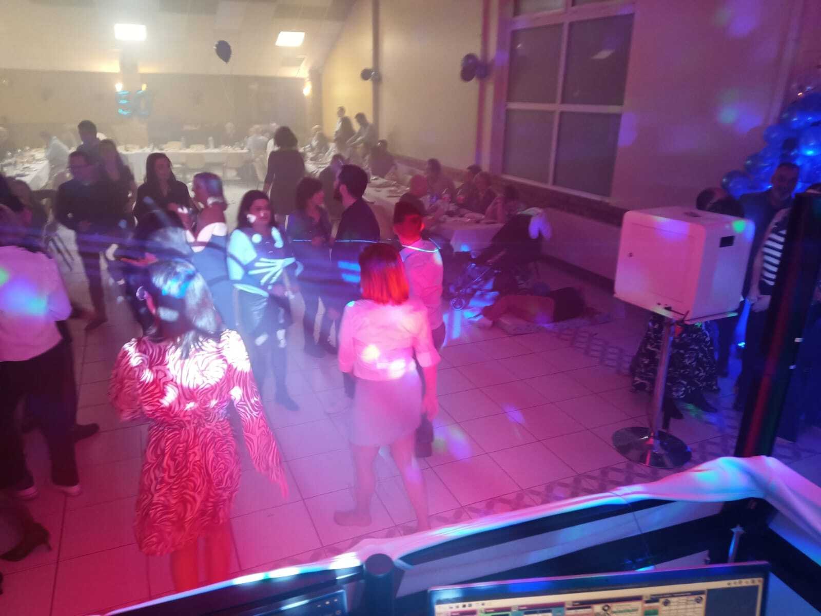 DJ mariage : un pilier essentiel pour une soirée inoubliable DJ mariage : un pilier essentiel pour une soirée inoubliable