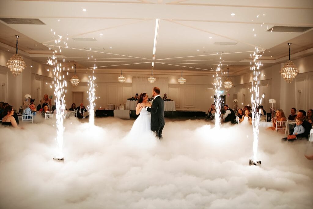 DJ Mariage en 2025 : Prix, Options et Conseils pour une Soirée Inoubliable ! DJ Mariage en 2025 : Prix, Options et Conseils pour une Soirée Inoubliable !